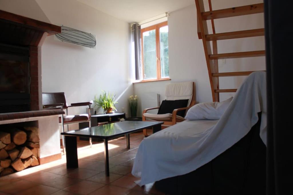 Gite Dans Un Hameau De Charme Castelnau-Durban Eksteriør billede